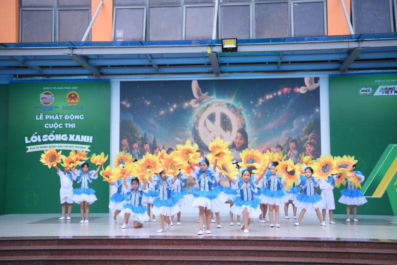 LỄ PH&Aacute;T ĐỘNG CUỘC THI &ldquo;LỐI SỐNG XANH &ndash; ĐẠI SỨ NĂNG ĐỘNG BẢO VỆ M&Ocirc;I TRƯỜNG&rdquo;